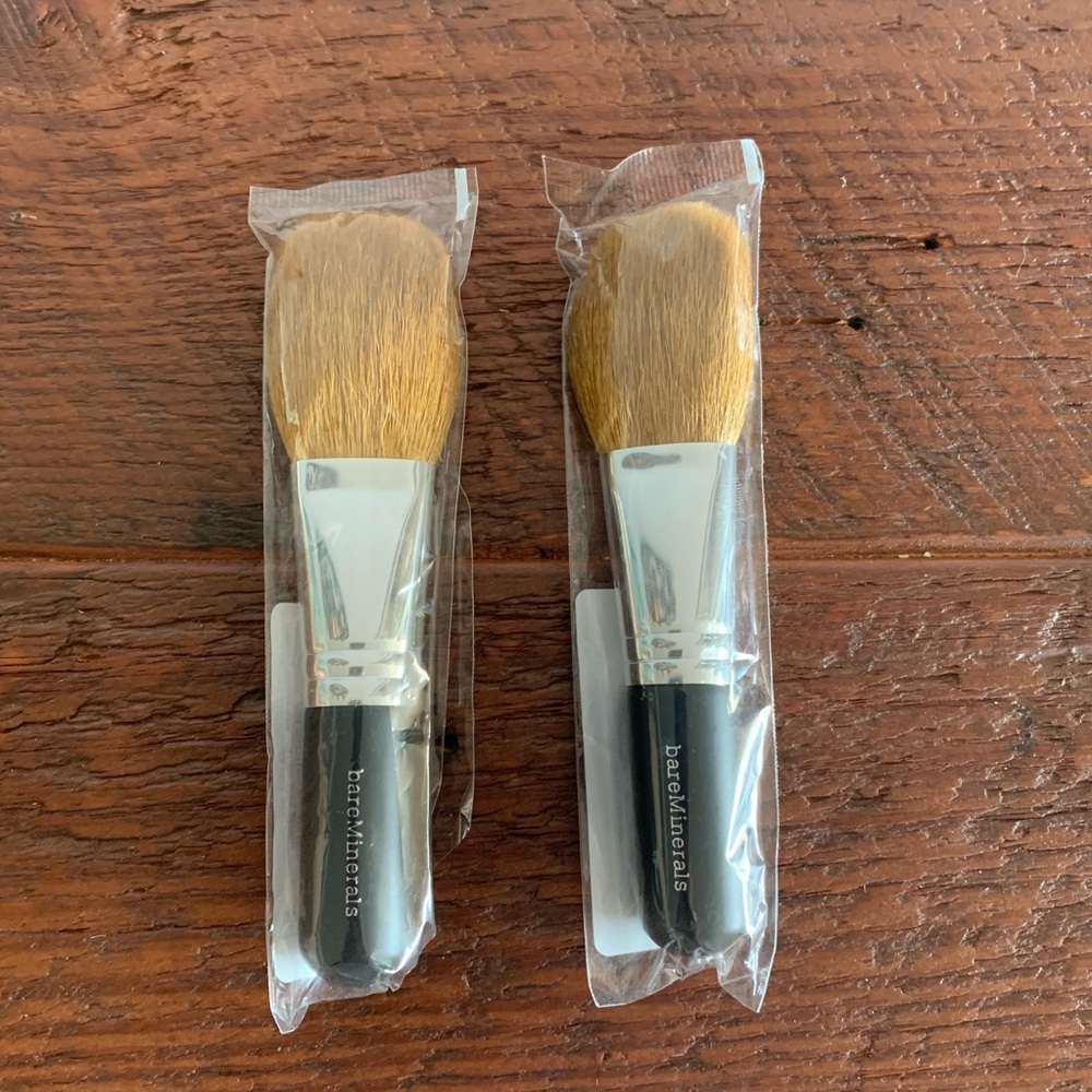 bareMinerals Flawless Face Brush